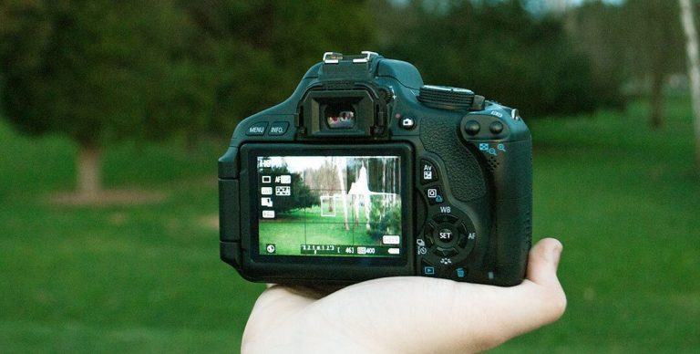 DSLR Camera Settings for Different Situations: What You Need To Know